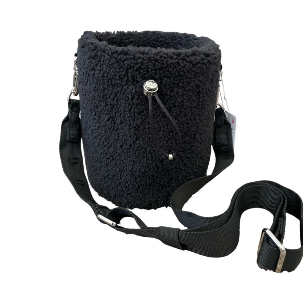 SOLD! Lululemon Fleece Crossbody Black Bucket Bag